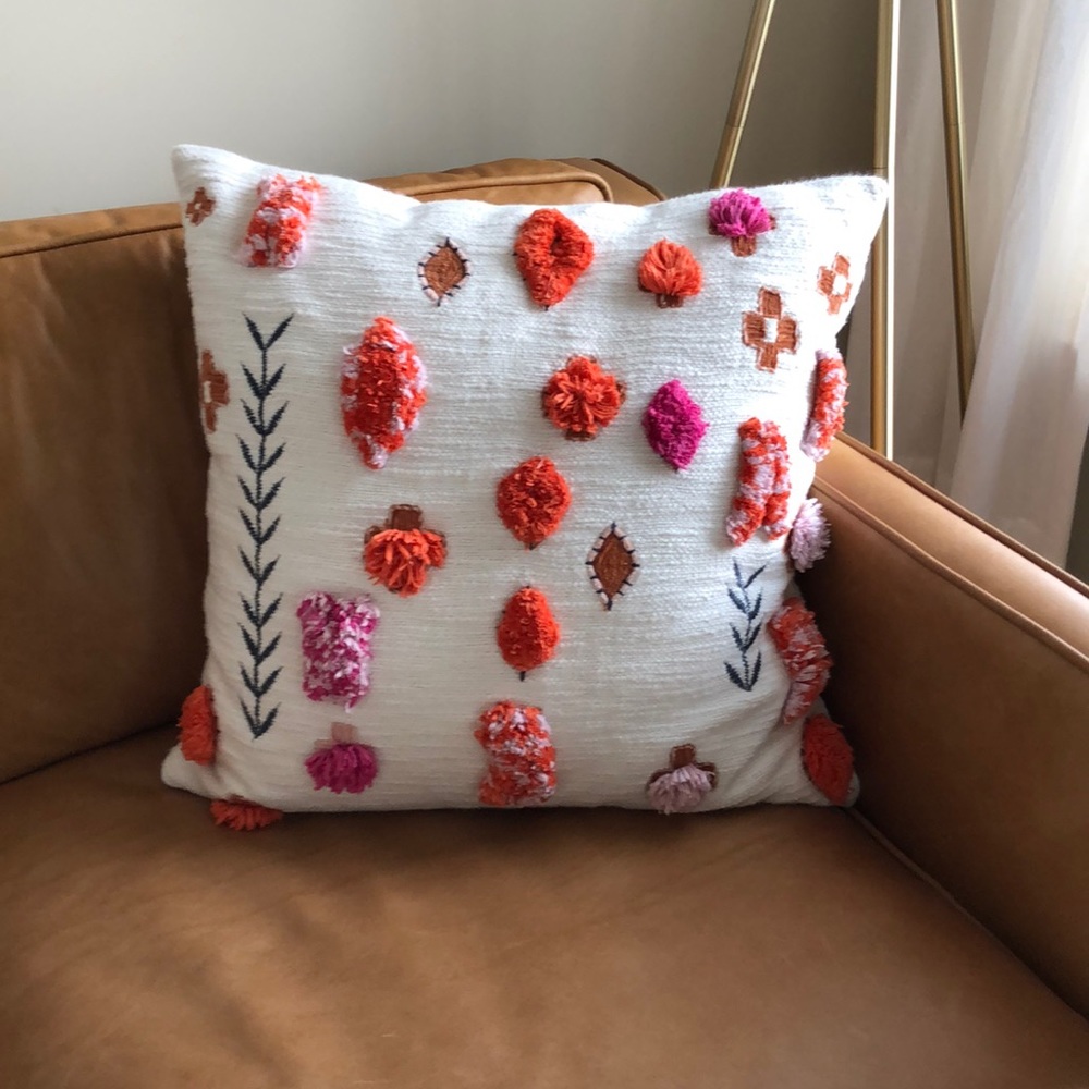 Anthropologie Heradia tufted accent pillow